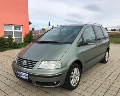 Volkswagen Sharan 1.9TDI Automat TRENDLINE Detské sedačky 