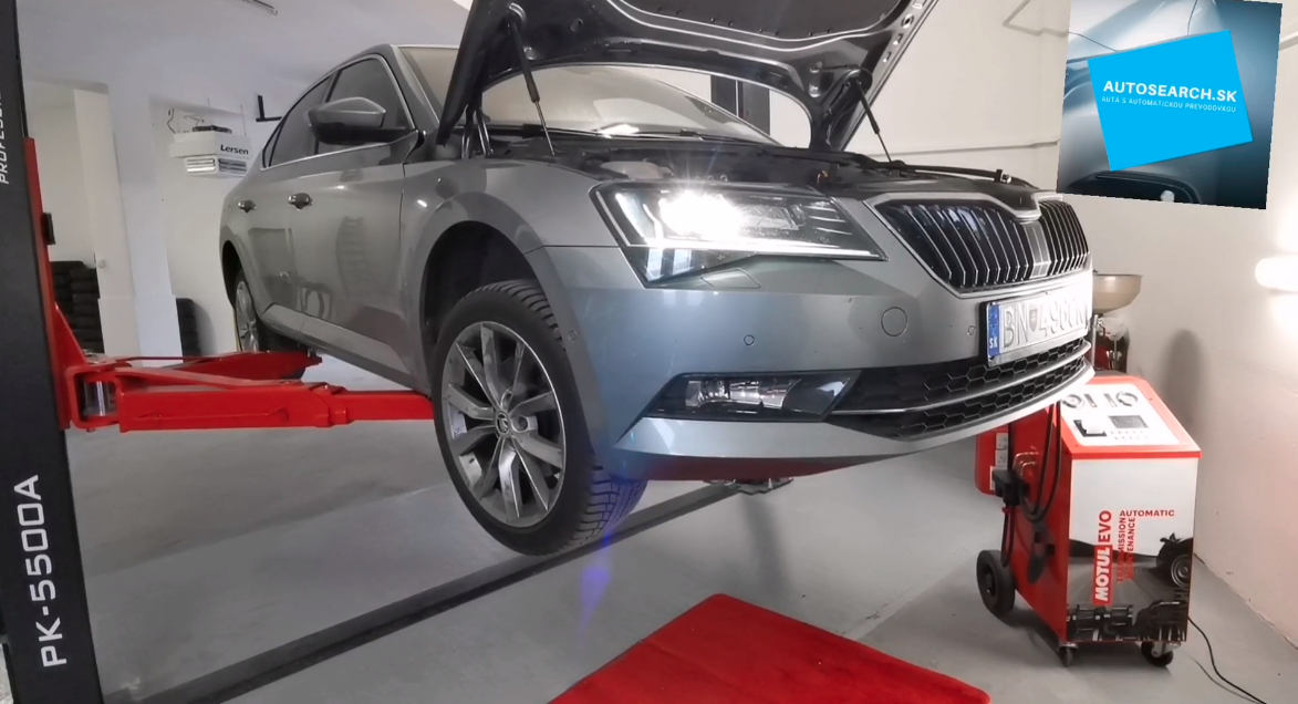 Výmena oleja s preplachom v DSG Škoda SuperB - video