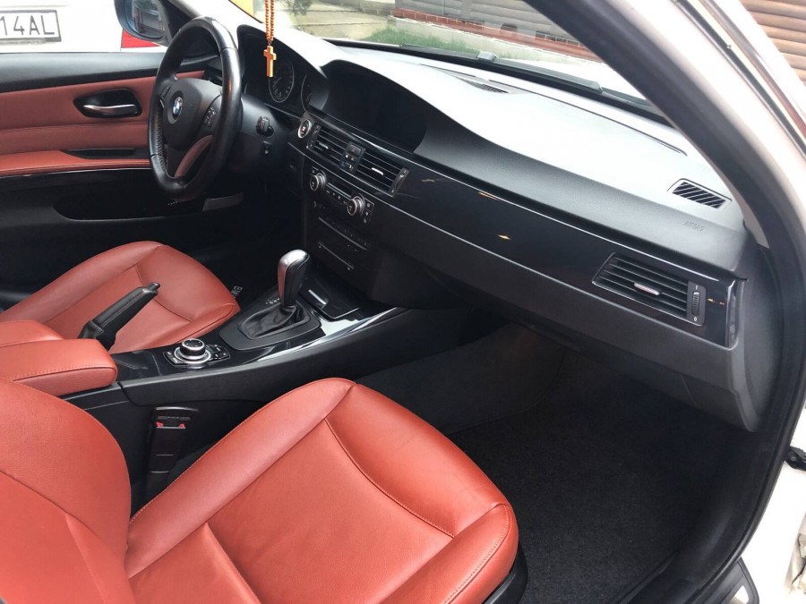 4567201E-7F02-4D08-BE8C-0E51788DC34D