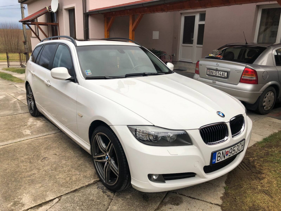 4B2FF261-9B92-4A72-93BB-E30344D03421