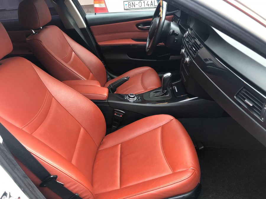 6C3C66A6-1820-4A4B-8446-F515886B80ED