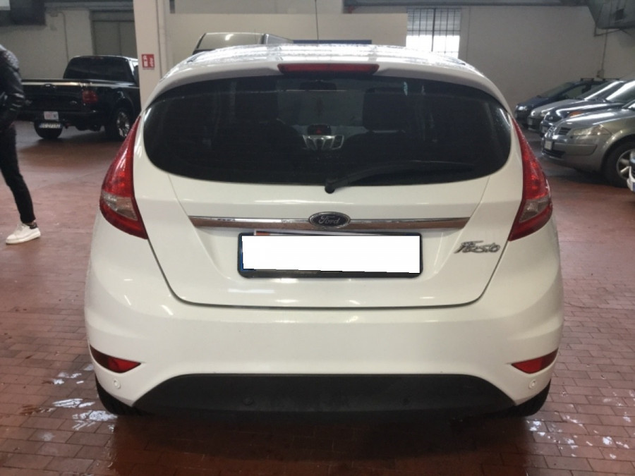 max-SW39745_7730a8d28c63ba5f4cebfaaa5e27c792