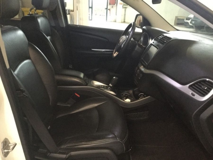 max-TA57826_564660aefc0bfa1e3146c3e6241ab923