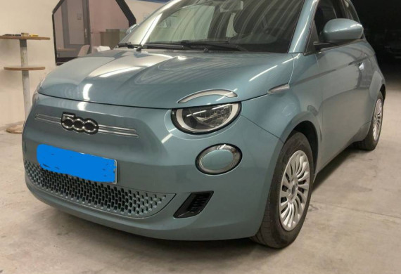 FIAT 500e electric drive 70kW AUTOMAT