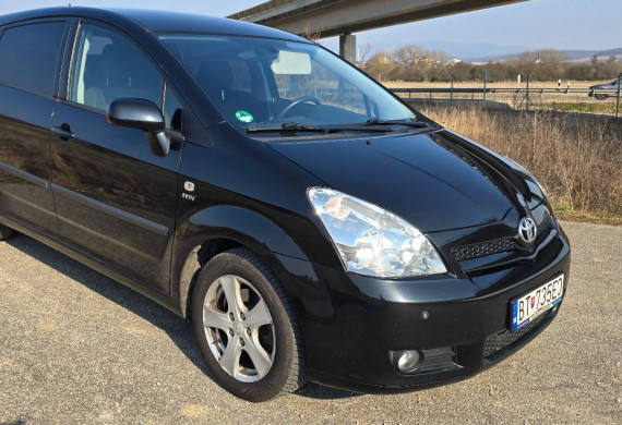 Toyota Corolla Verso 1.8 AUTOMAT 7miestné