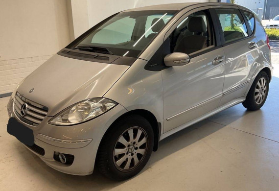 Mercedes Benz A 170 Elegance 2005 + ťažné AUTOMAT