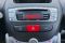 Toyota Aygo 1.0 Automat •ACTIVE• 2013 1.majiteľ → sezónne prezutie