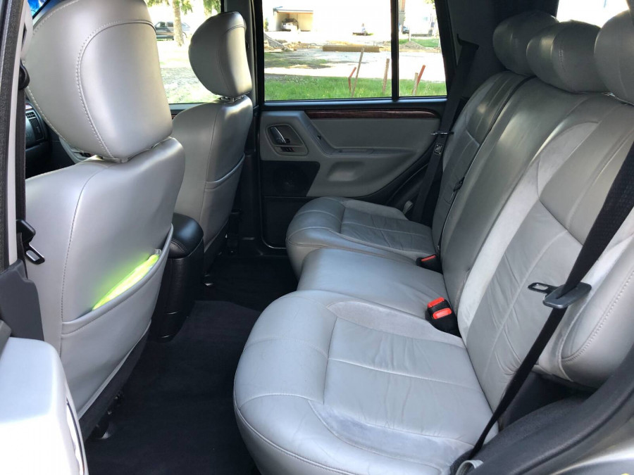 70501E91-B64D-4AA1-B132-C9AD8C7DCEF8