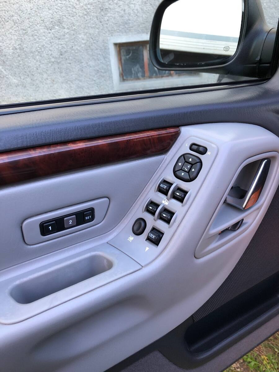 83B3977B-7546-492E-A228-C26A36BE3ABD