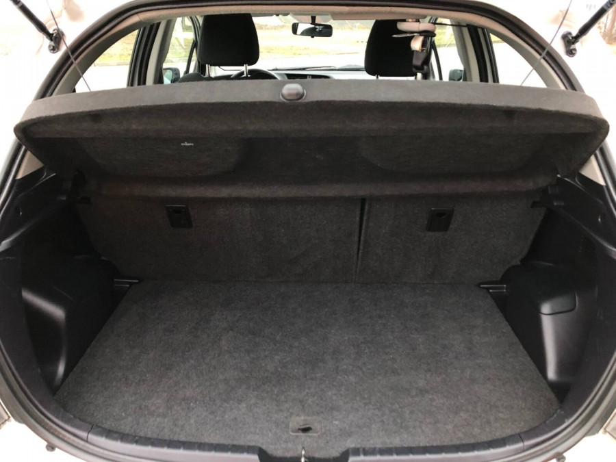 Toyota Yaris 1.5 Automat HYBRID LIFE 2013 + sezónne prezutie