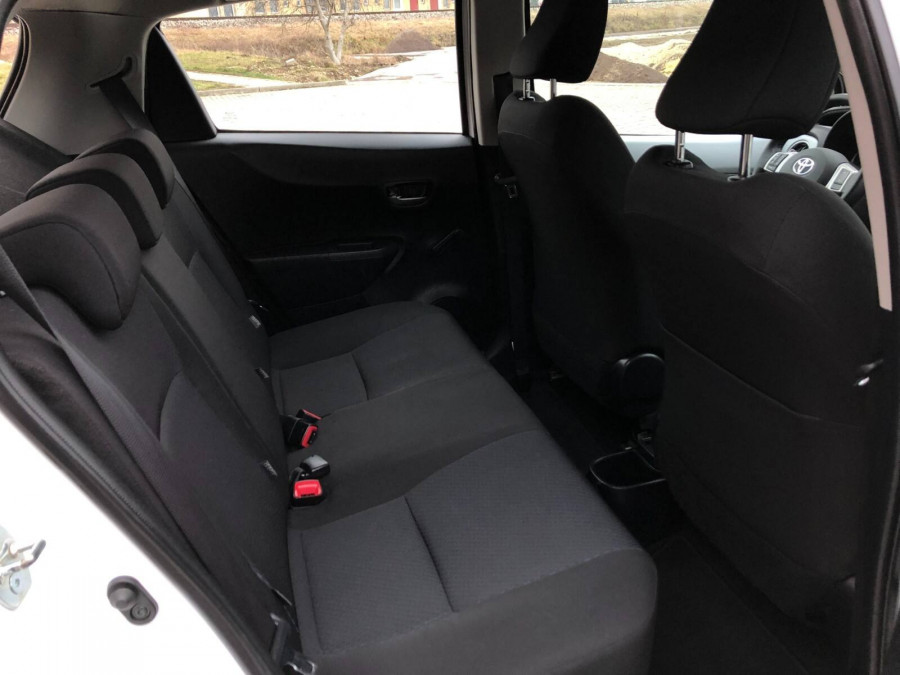 Toyota Yaris 1.5 Automat HYBRID LIFE 2013 + sezónne prezutie