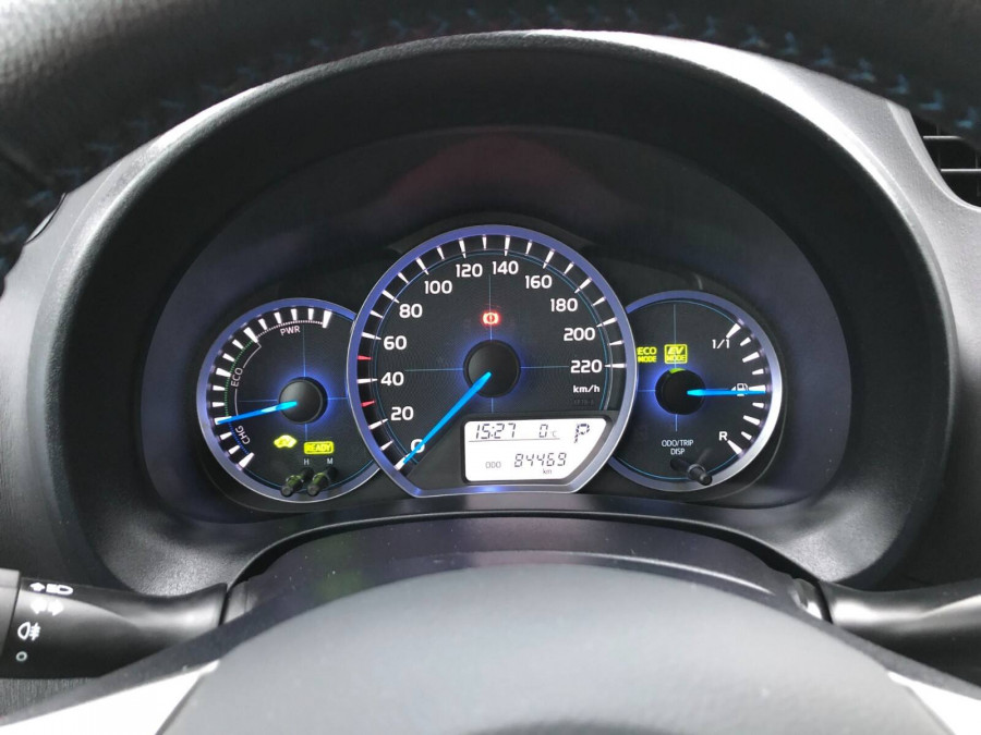 Toyota Yaris 1.5 Automat HYBRID LIFE 2013 + sezónne prezutie