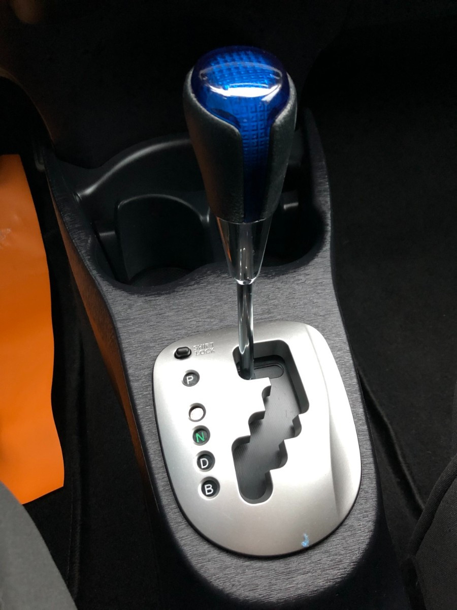 Toyota Yaris 1.5 Automat HYBRID LIFE 2013 + sezónne prezutie