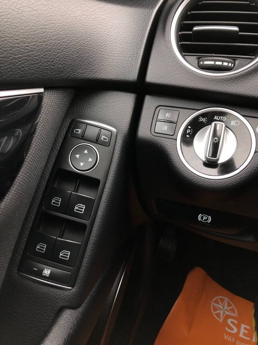 IMG_14Mercedes Benz C 200 CDI T Automat 7G CLASSIC 2014 + PTS senzory63