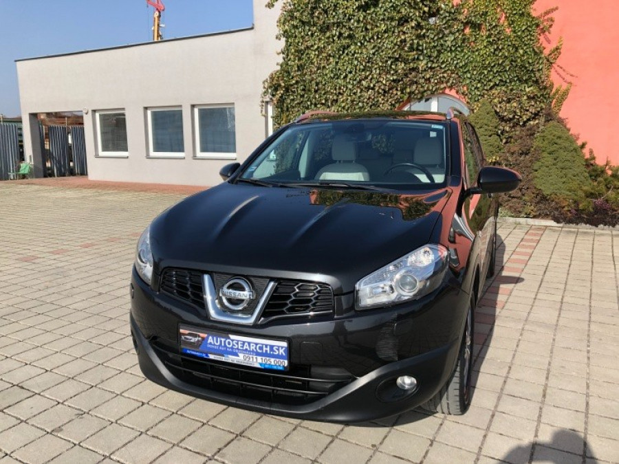Nissan Qashqai 2.0 Automat • Tekna• 4x4 • 1.majiteľ