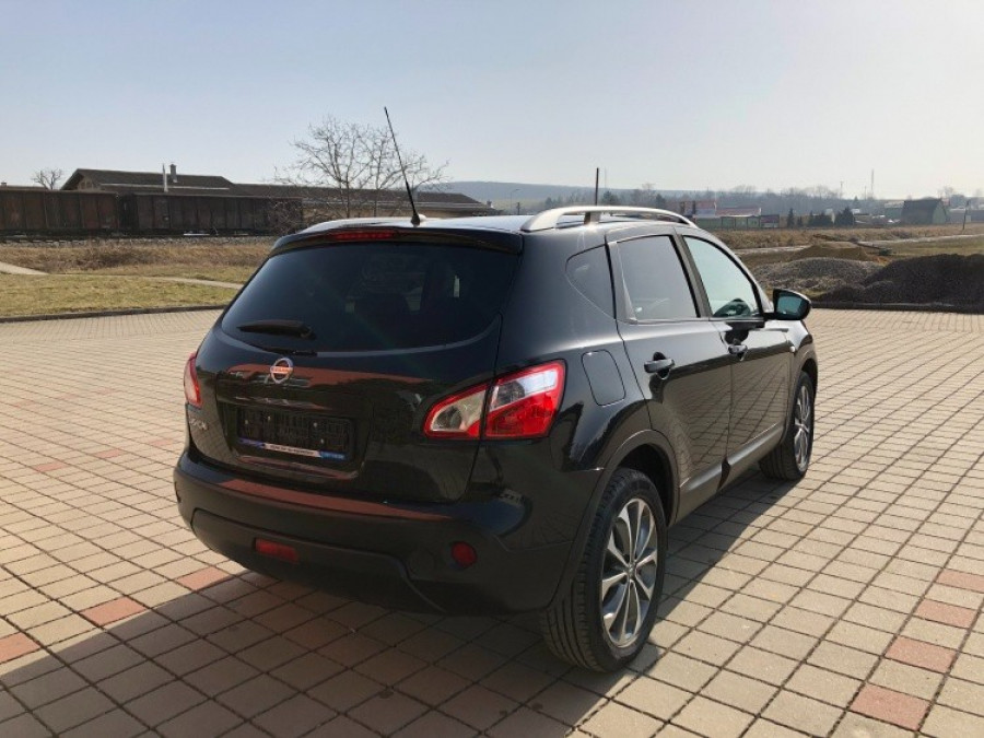 Nissan Qashqai 2.0 Automat • Tekna• 4x4 • 1.majiteľ