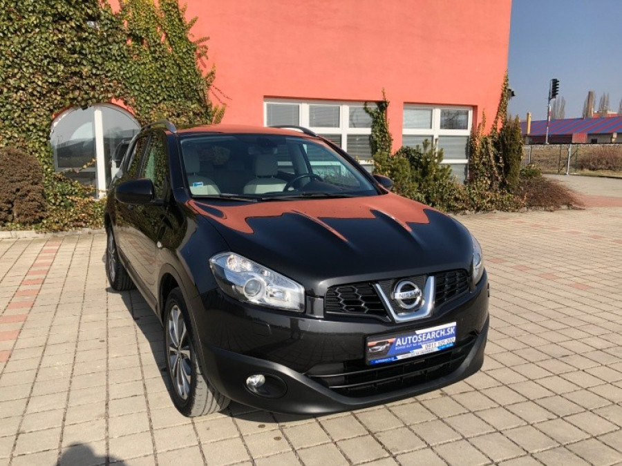 Nissan Qashqai 2.0 Automat • Tekna• 4x4 • 1.majiteľ