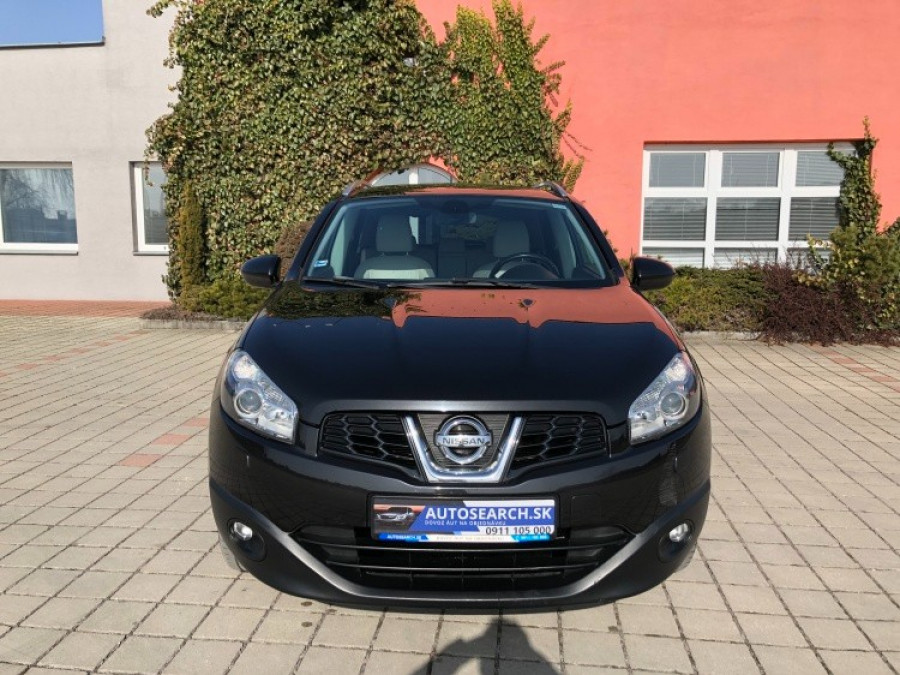 Nissan Qashqai 2.0 Automat • Tekna• 4x4 • 1.majiteľ