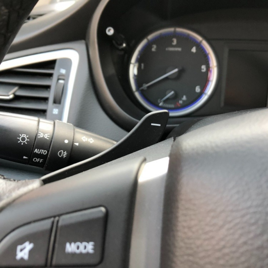 IMGSuzuki SX4 S-Cross 1.6DDiS Automat • 4x4 AllGrip • KEYLESS • NAVI → Sezónne prezutie_2057