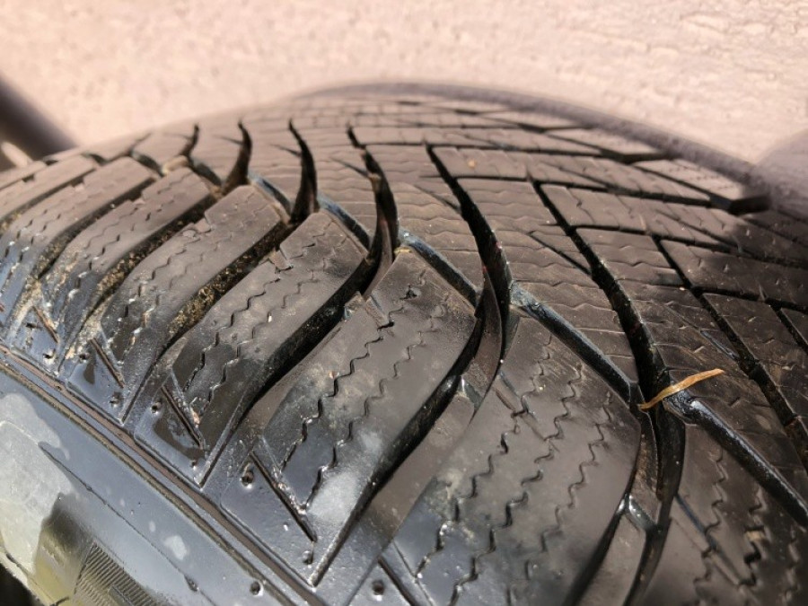 Suzuki SX4 S-Cross 1.6DDiS Automat • 4x4 AllGrip • KEYLESS • NAVI → Sezónne prezutie