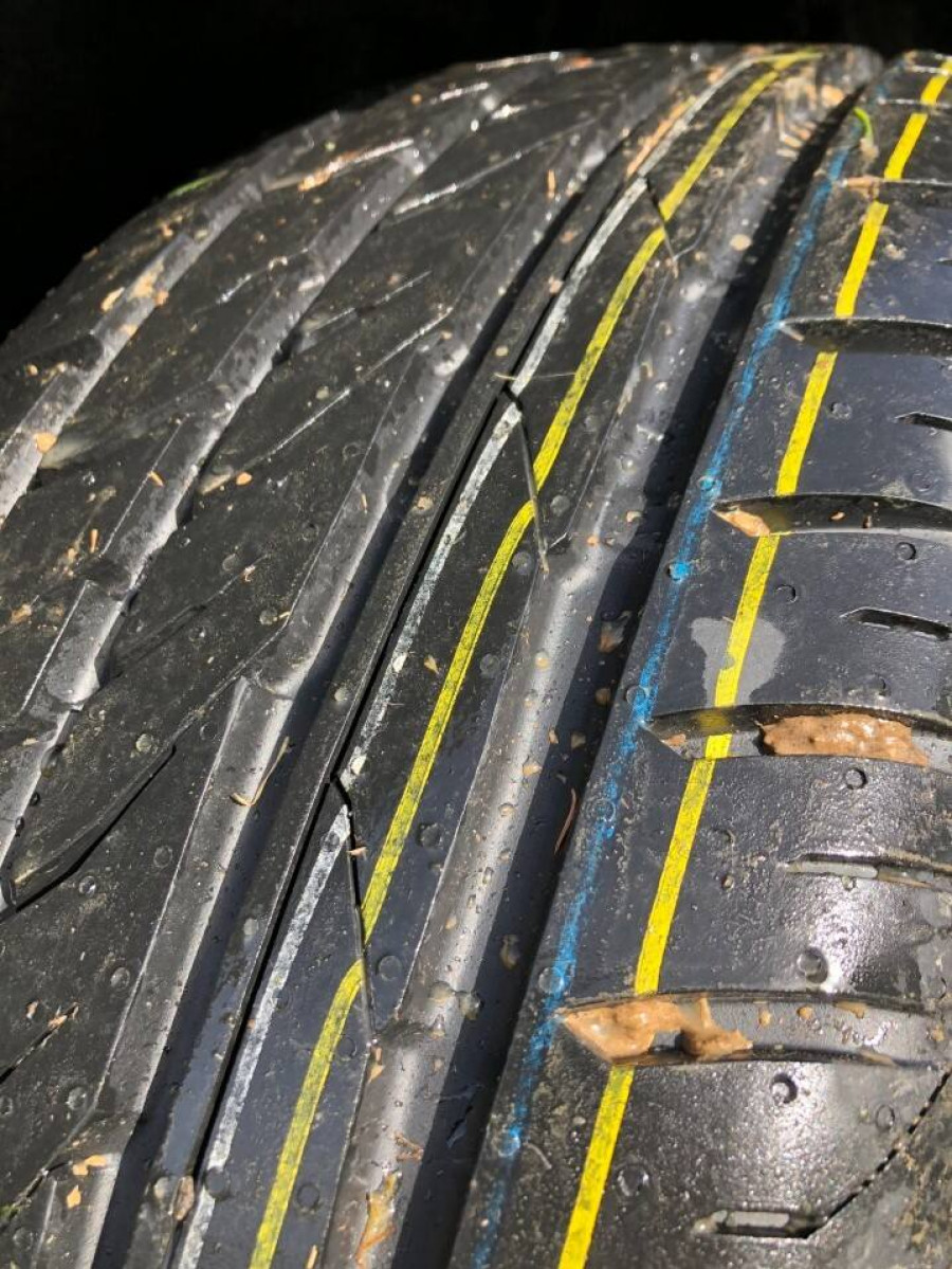 Suzuki SX4 S-Cross 1.6DDiS Automat • 4x4 AllGrip • KEYLESS • NAVI → Sezónne prezutie