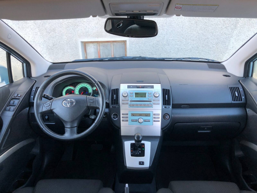 Toyota Corolla Verso 1.8VVT-i Automat • SOL•  1.majiteľ → 7-miest → sezónne prezutie