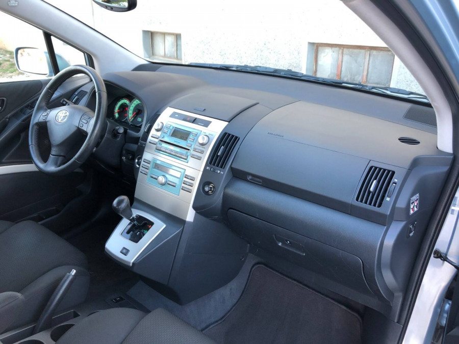 Toyota Corolla Verso 1.8VVT-i Automat • SOL•  1.majiteľ → 7-miest → sezónne prezutie