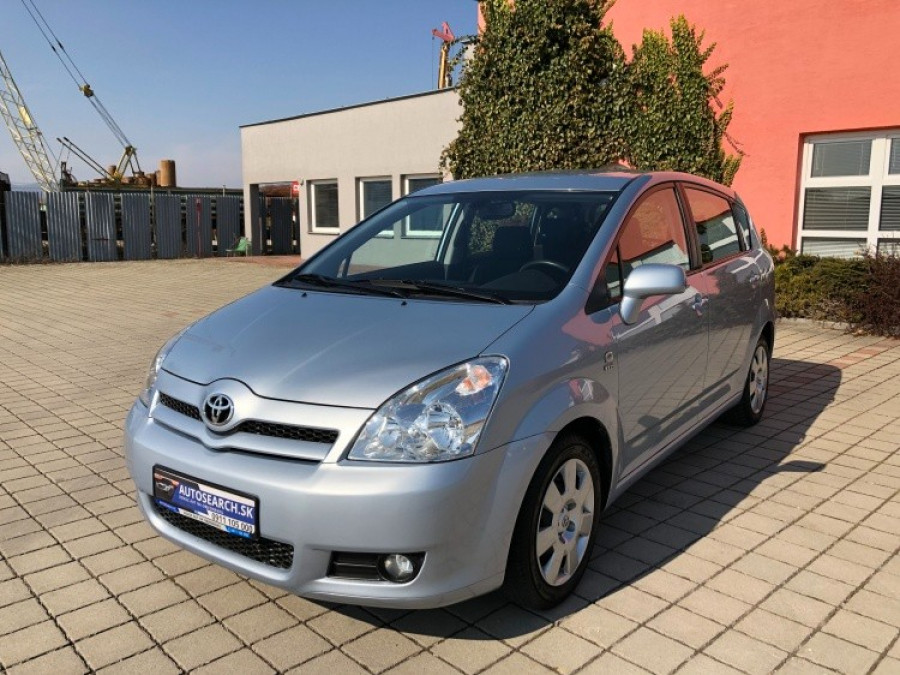Toyota Corolla Verso 1.8VVT-i Automat • SOL•  1.majiteľ → 7-miest → sezónne prezutie