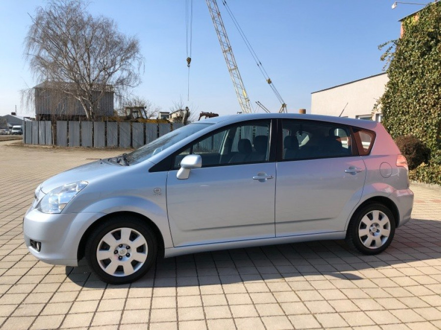 Toyota Corolla Verso 1.8VVT-i Automat • SOL•  1.majiteľ → 7-miest → sezónne prezutie
