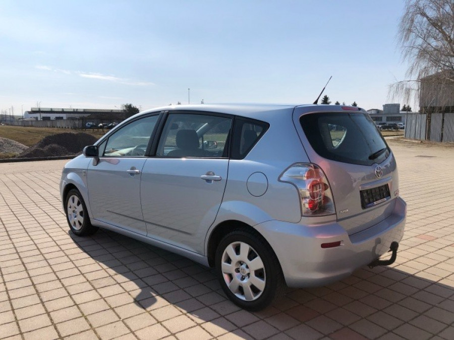 Toyota Corolla Verso 1.8VVT-i Automat • SOL•  1.majiteľ → 7-miest → sezónne prezutie