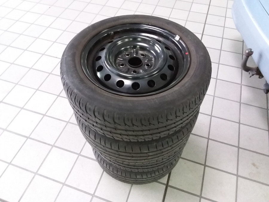 Toyota Corolla Verso 1.8VVT-i Automat • SOL•  1.majiteľ → 7-miest → sezónne prezutie