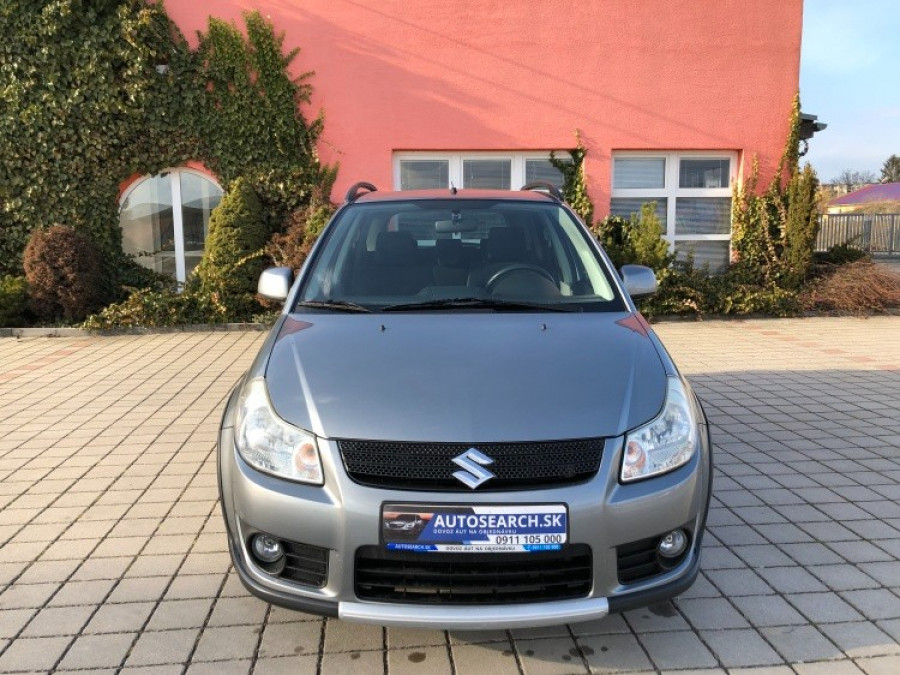 Suzuki Sx4 1.6 Automat • COMFORT•  Keyless → sezónne prezutie 
