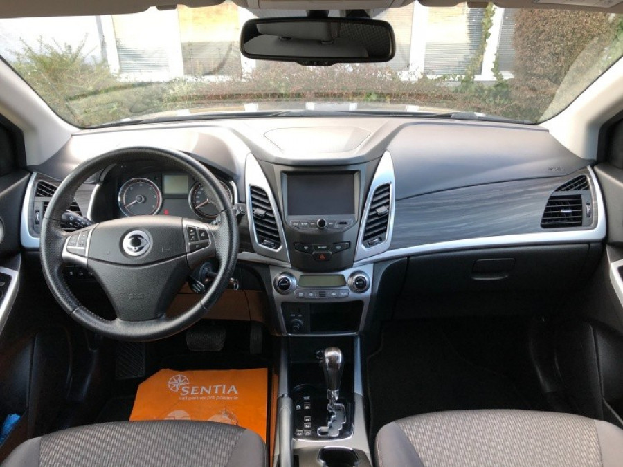 Ssangyong Korando 2.2TD Automat 4x4 • QUARTZ• Ťažné ► Navi 