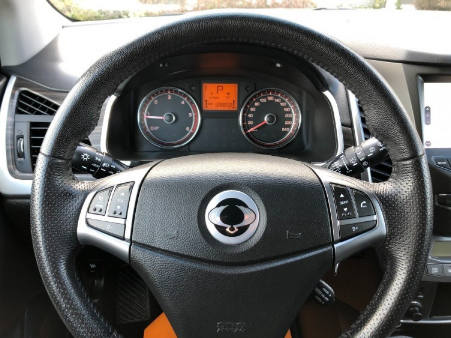 Ssangyong Korando 2.2TD Automat 4x4 • QUARTZ• Ťažné ► Navi 