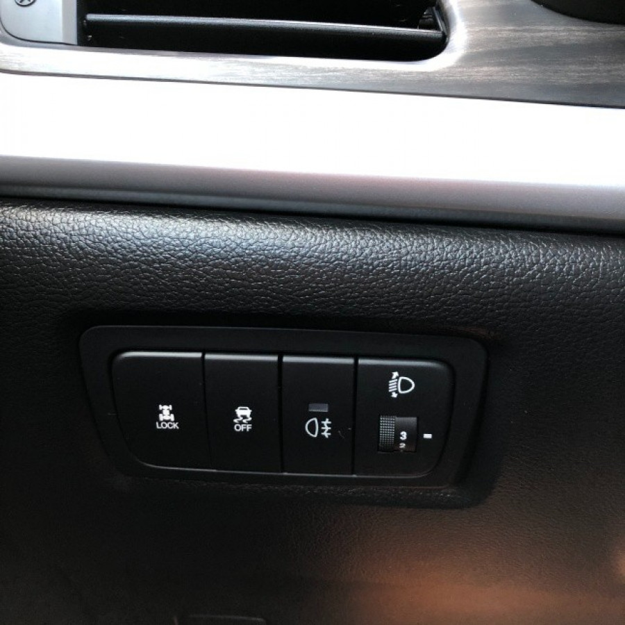 Ssangyong Korando 2.2TD Automat 4x4 • QUARTZ• Ťažné ► Navi 