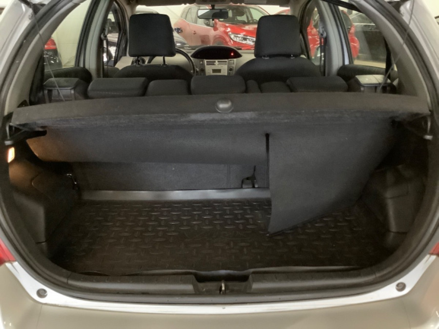 Toyota Yaris 1.3 VVT-i Automat SOL → parkovacie senzory