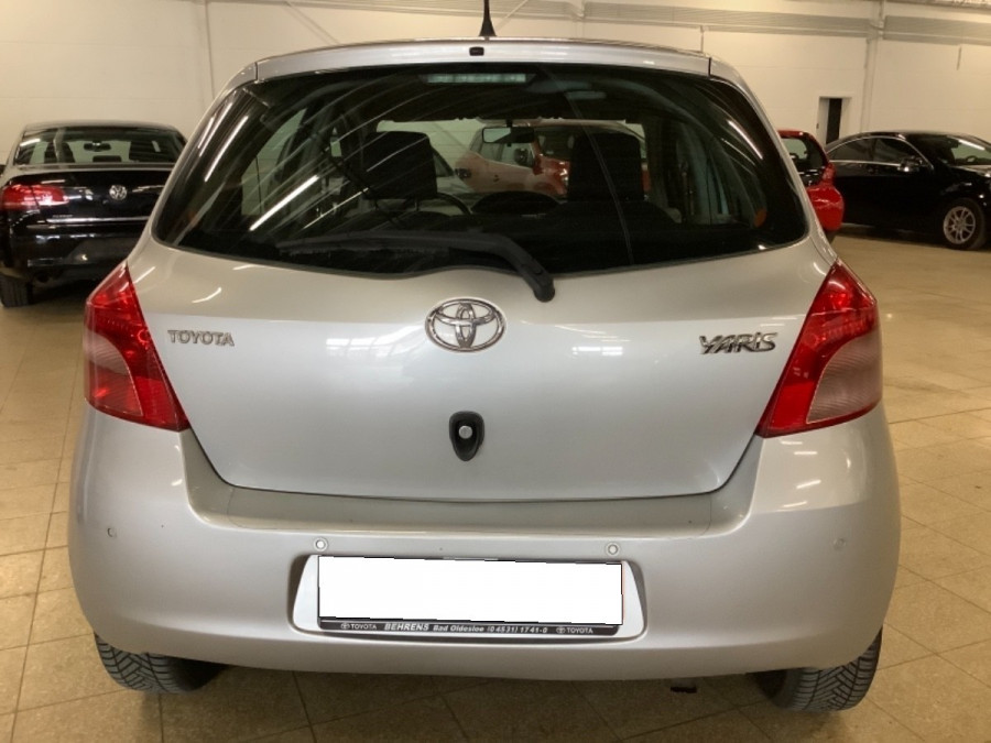 Toyota Yaris 1.3 VVT-i Automat SOL → parkovacie senzory