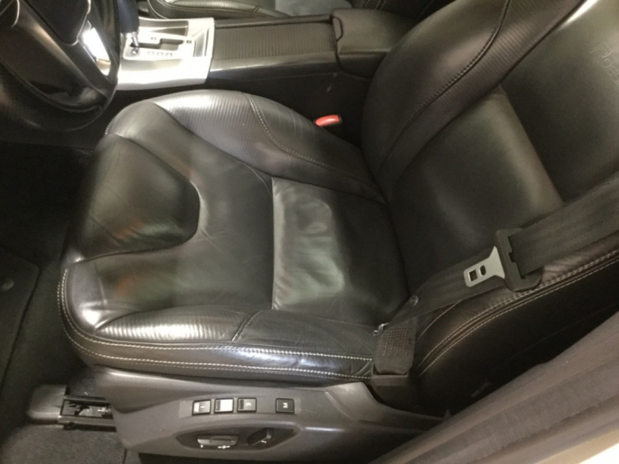 Volvo XC60 D5 Automat AWD R-DESIGN BLIS → Ťažné