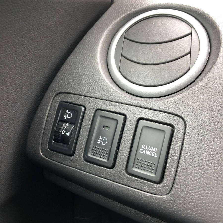 Suzuki Swift 1.3 Automat •COMFORT•  Navigácia → cúvacie senzory