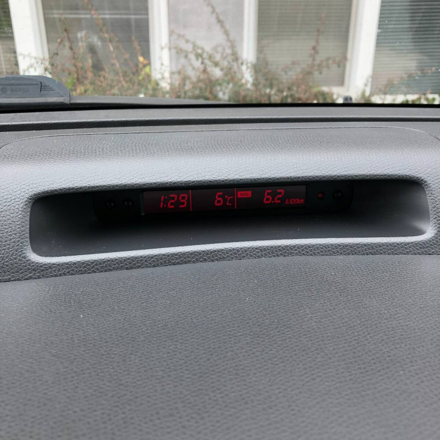 Suzuki Swift 1.3 Automat •COMFORT•  Navigácia → cúvacie senzory