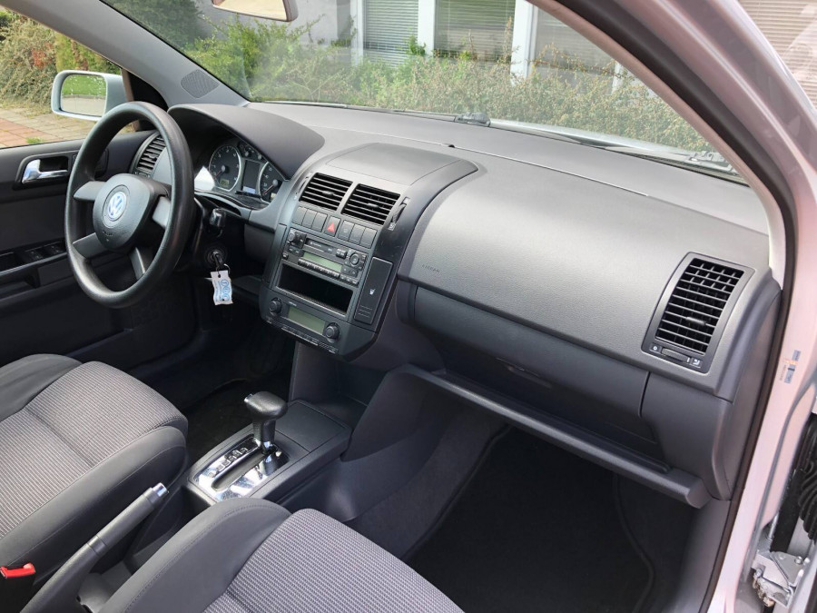 Volkswagen Polo 1.4 16V Automat •COMFORTLINE• → sezónne prezutie