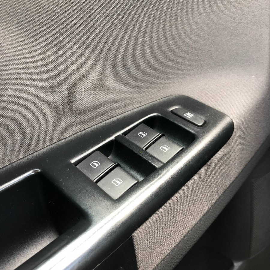 Volkswagen Polo 1.4 16V Automat •COMFORTLINE• → sezónne prezutie