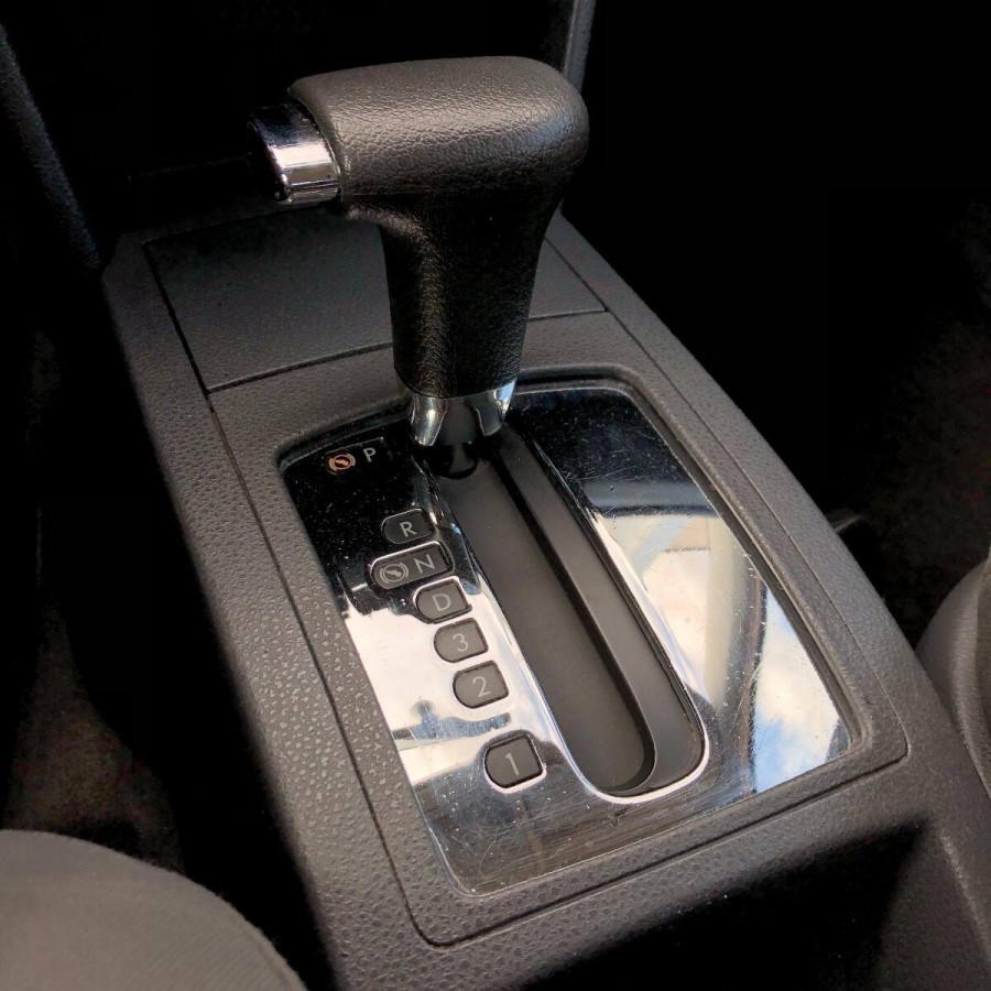 Volkswagen Polo 1.4 16V Automat •COMFORTLINE• → sezónne prezutie