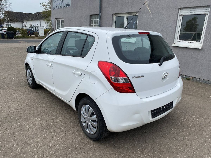 Hyundai i20 1.4 Automat Comfort 2010