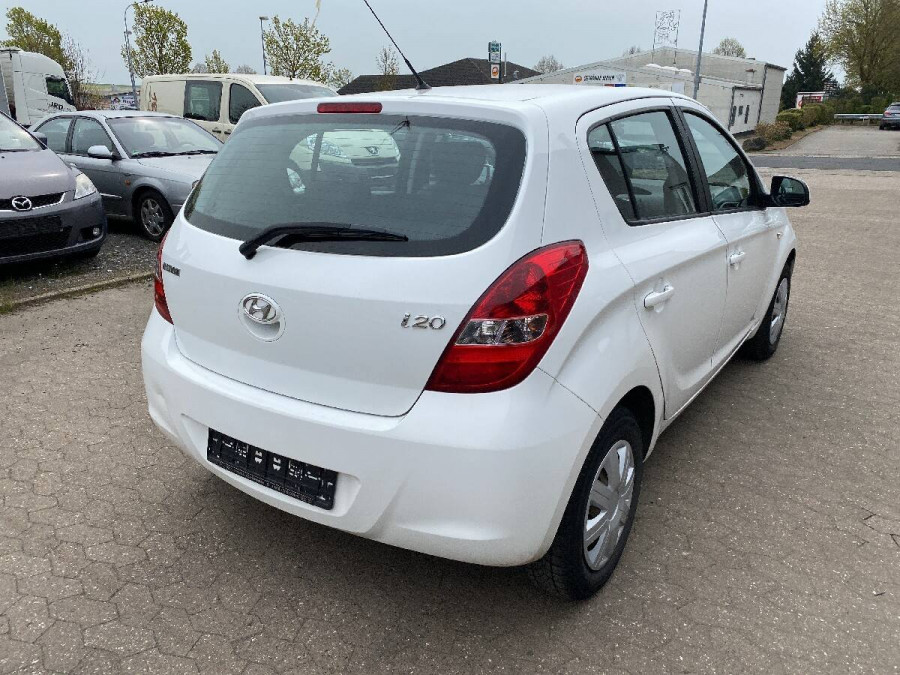 Hyundai i20 1.4 Automat Comfort 2010