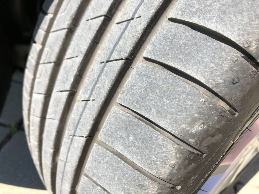 Mercedes Benz B 200 Automat •STANDARD•  Navigácia → sezónne prezutie