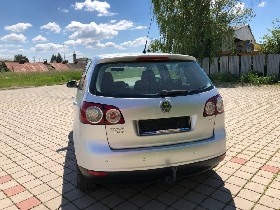 Volkswagen Golf Plus 1.6 Automat •GOAL• ŤAŽNÉ → cúvacie senzory