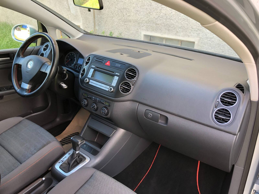 Volkswagen Golf Plus 1.6 Automat •GOAL• ŤAŽNÉ → cúvacie senzory