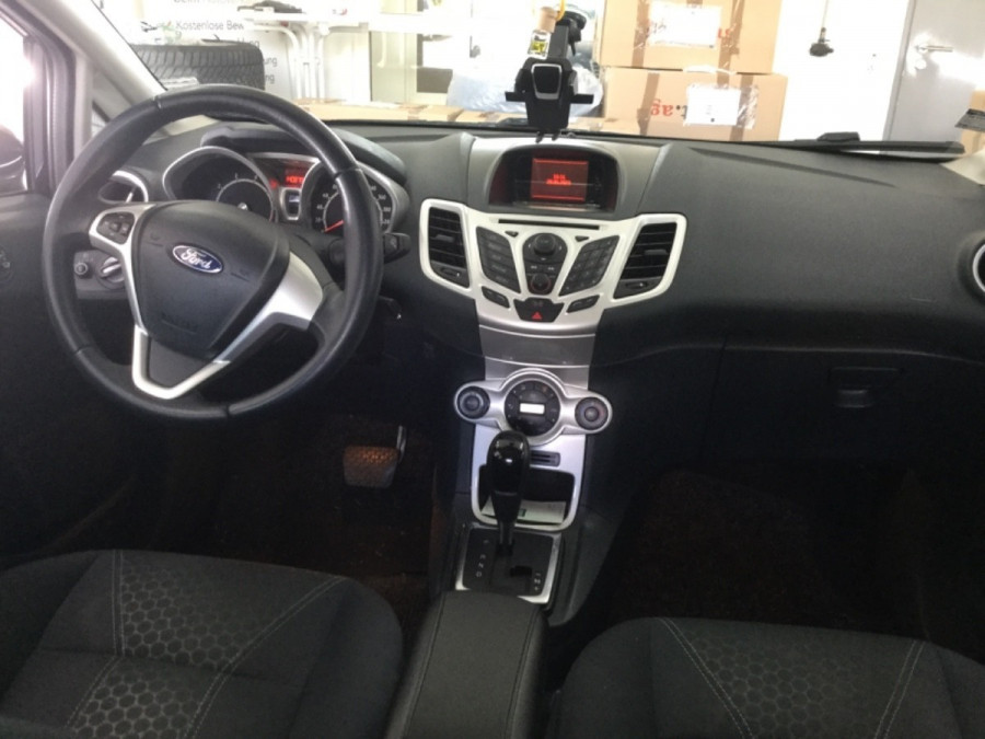 Ford Fiesta 1.4 Automat •TITANIUM• 2011 → sezónne prezutie