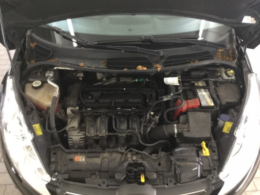 Ford Fiesta 1.4 Automat •TITANIUM• 2011 → sezónne prezutie